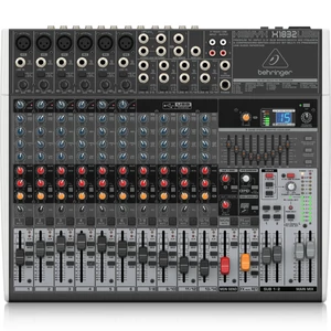 Behringer - XENYX X1832USB Effektes keverő USB csatlakozóval