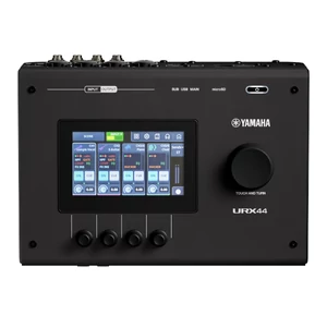 Yamaha - URX44 audio interfész, fekete