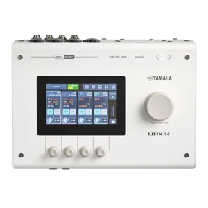 Yamaha - URX44 audio interfész, fehér